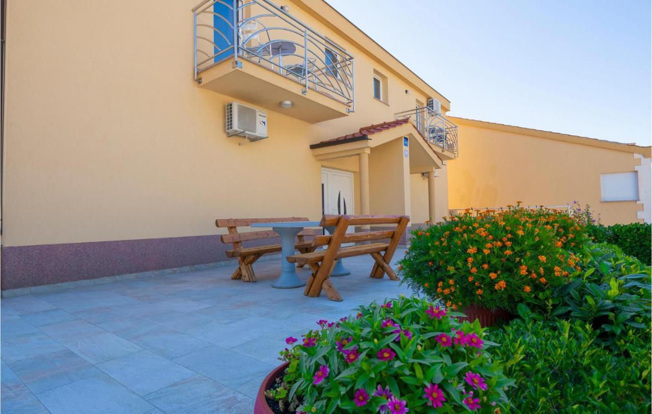 Beautiful Apartment In Krvavica With Kitchen Buitenkant foto